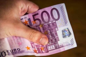 500 euro al mese