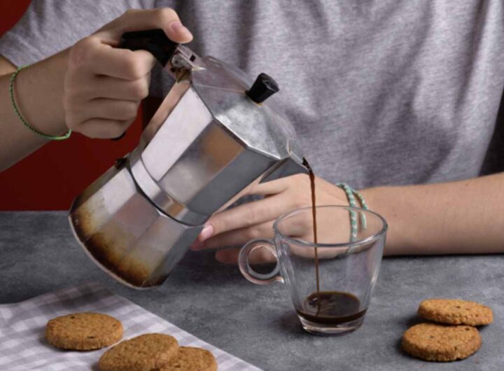 Alzi la mano chi non ha mai iniziato la propria giornata con una tazza di caffè fumante!